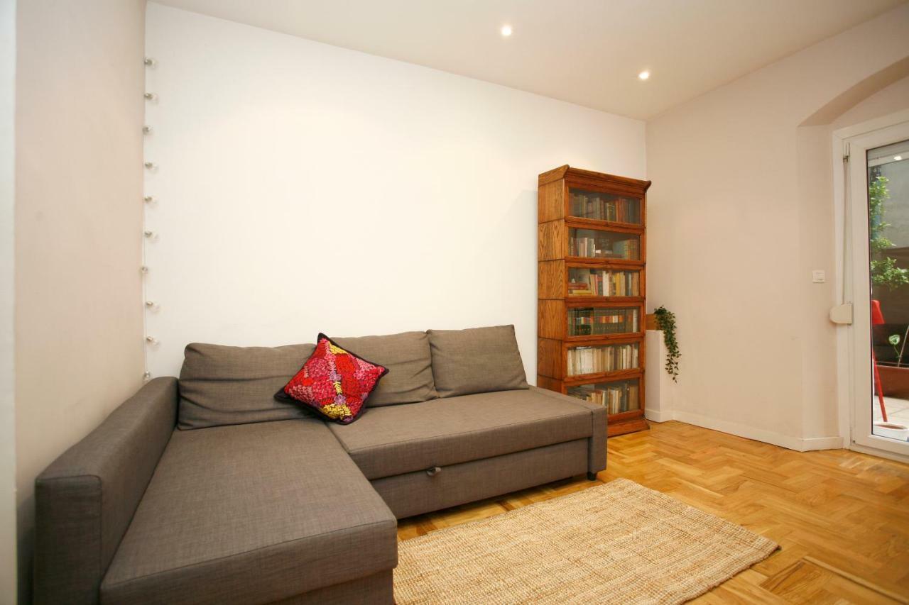 Piso Centrico Con Patio Apartment Bilbao Luaran gambar